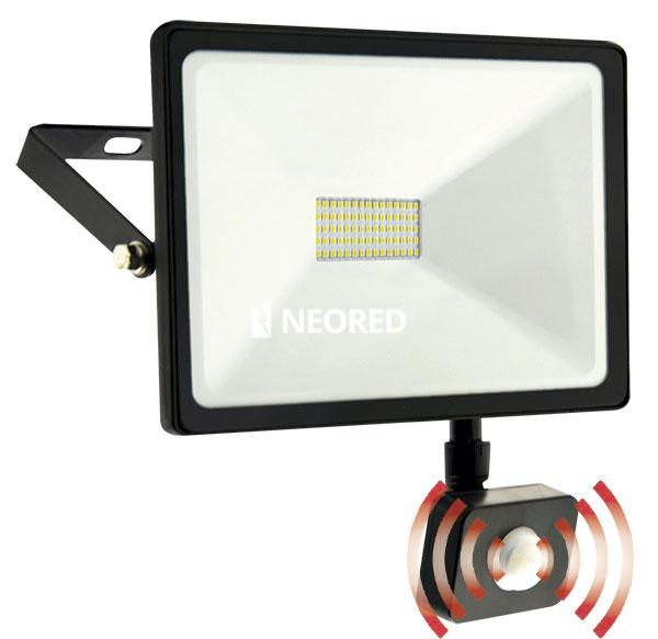 PROYECTOR A LED CON SENSOR 30W LUZ DIA